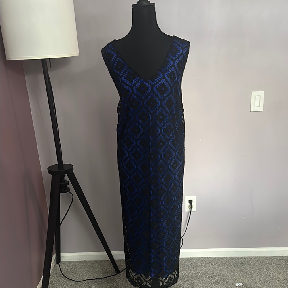 26W Catherines Blue V-Neck Sleeveless Sheath Midi Dress